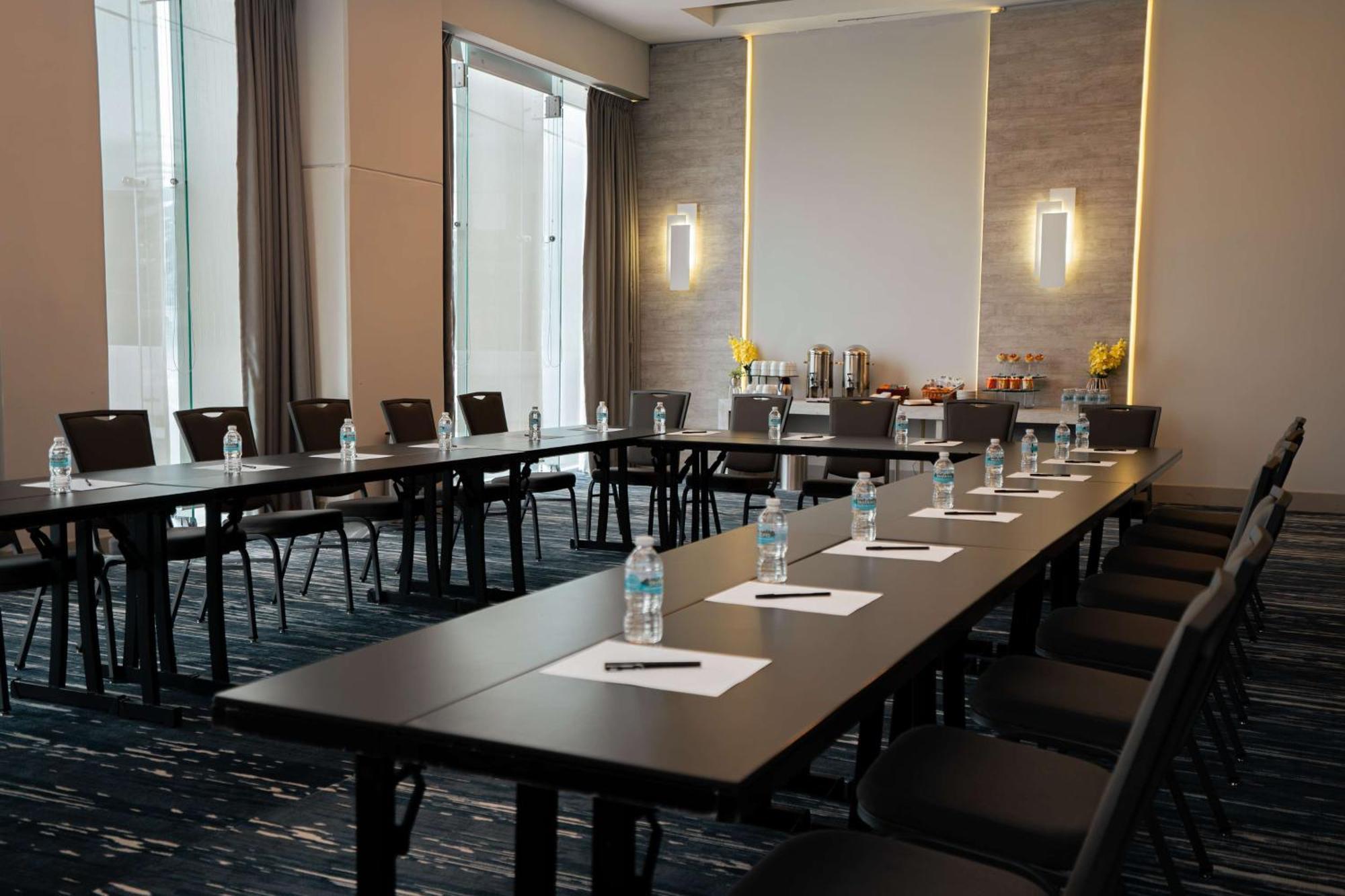 Hilton Garden Inn Mexico City Santa Fe Екстериор снимка