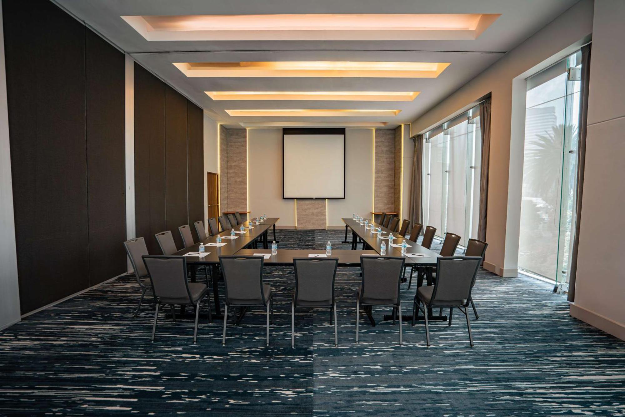 Hilton Garden Inn Mexico City Santa Fe Екстериор снимка