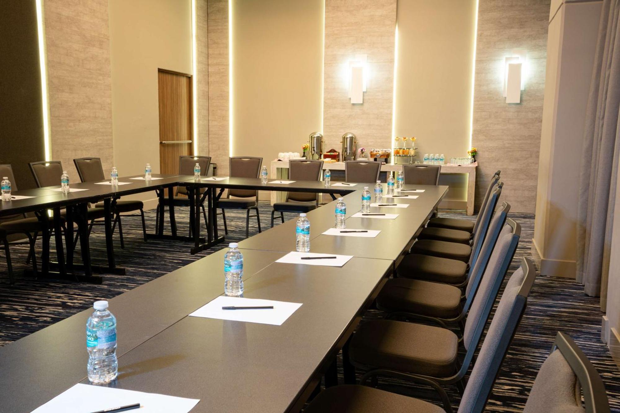 Hilton Garden Inn Mexico City Santa Fe Екстериор снимка